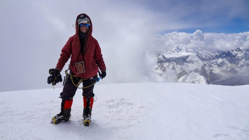 "Богачи не спасут!": альпинисты призывают не гробить людей ради Наговициной