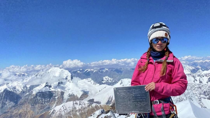 "Богачи не спасут!": альпинисты призывают не гробить людей ради Наговициной