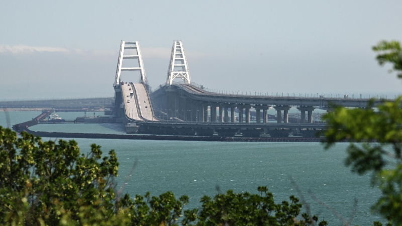 Перевозчиков автомобиля для подрыва Крымского моста задержали на Кубани