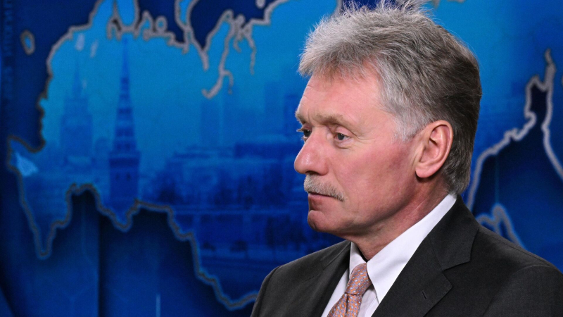 Песков назвал страшным убийством гибель генерал-лейтенанта Сарварова