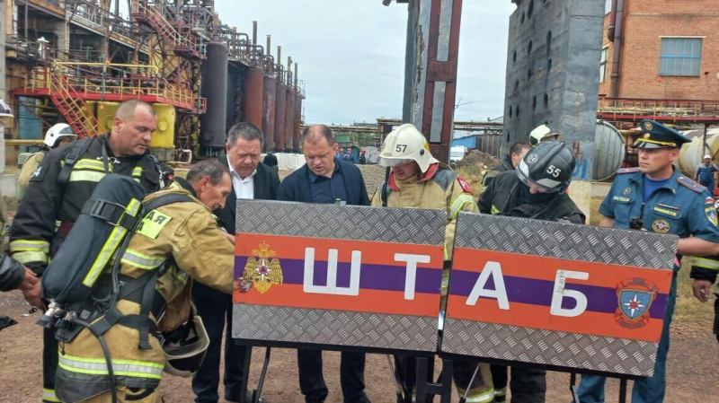 После взрыва на заводе в Башкирии госпитализировали 25 человек
