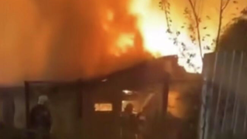В Подмосковье два человека погибли при пожаре из-за атаки БПЛА